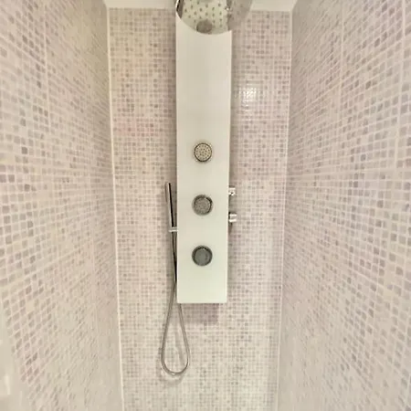 Rez De Jardin Albatros 8 Pax Front De Mer Apartment *